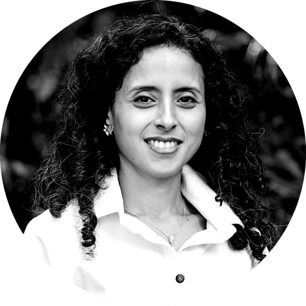 Lina Vargas Künstlerische und Pädagogosche Prasis im Bildung und Schulkontext